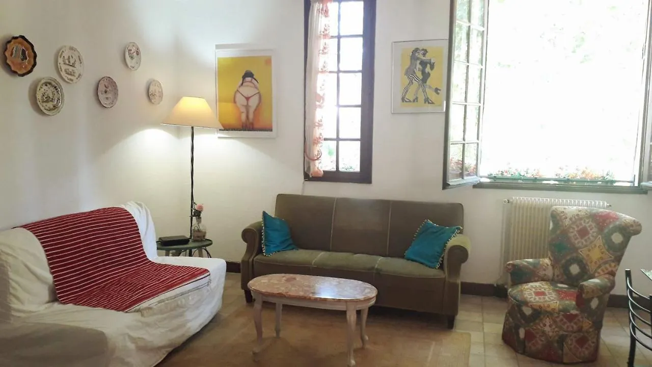 アパート Coeur Historique Appartement T3 Dans Batisse Xveme カオール フランス